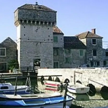 Bili